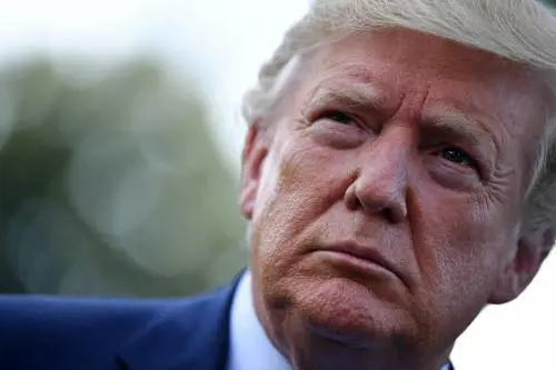 Donald Trump contro le elite del cinema: “Hollywood è razzista”
