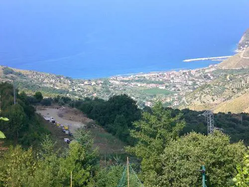 Truffa in vacanza: paga 500 euro ma la casa non esiste