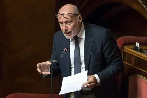 Responsabili, gruppo pronto. Ma il mercato non si chiude