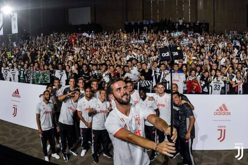 Questo mercato infinito ha stufato pure i tifosi. E non serve a nessuno