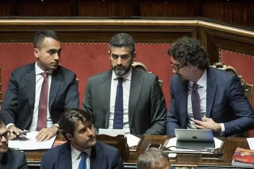 Il silenzio di Di Maio mentre esplode la crisi