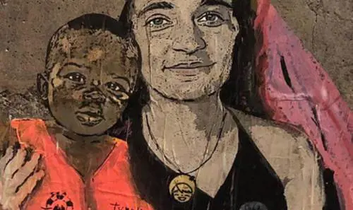 Taormina, esponente Lega danneggia murales su Carola Rackete