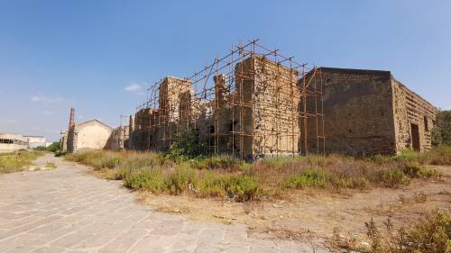Napoli, l'ex sito industriale bene storico abbandonato dal Comune
