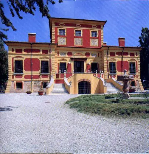 Furto con incendio in Villa Riva Berni, ex 'Parlamento del Nord' Lega