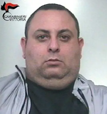 Ferito per uno sguardo dal figlio del boss che travolse i cuginetti