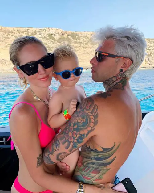 Insulti e offese al piccolo Leone. E Fedez "smaschera" gli haters