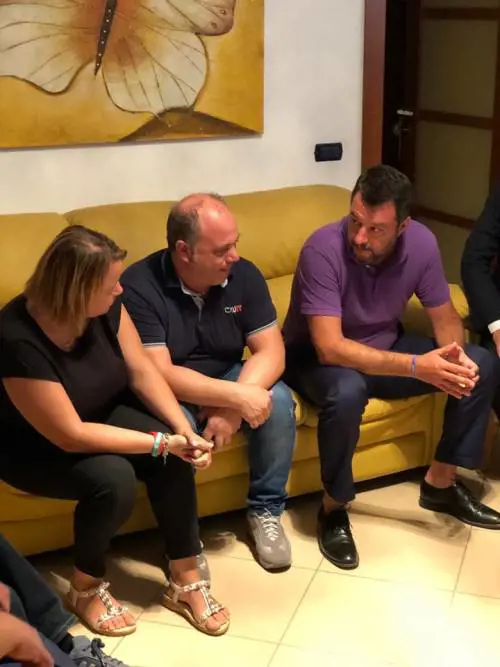 La mattina siciliana del leghista Lacrime per i cuginetti uccisi