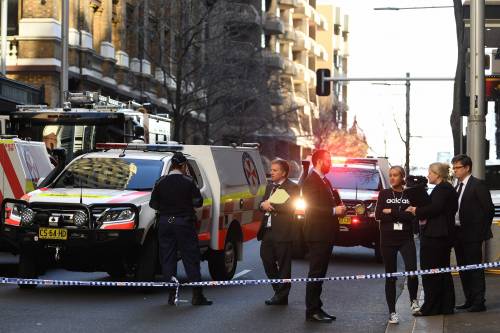 Attacco con coltello a Sydney: morta una donna