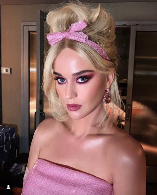 Katy Perry accusata di violenza da un modello