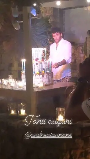 Andrea Iannone festeggia i 30 anni in Puglia con la sua Giulia