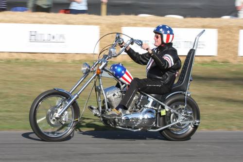 È morto Peter Fonda, il ribelle in moto in "Easy Rider"