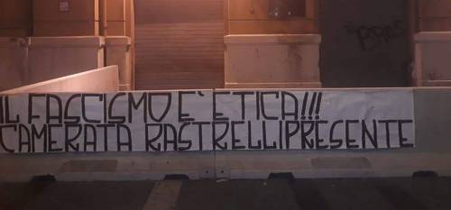 Striscione fascista per l’ex governatore Rastrelli: indaga la Digos