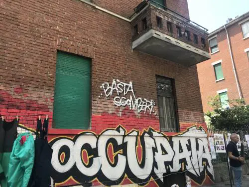 Quegli imputati assolti dai giudici: "Furti e occupazioni necessari"