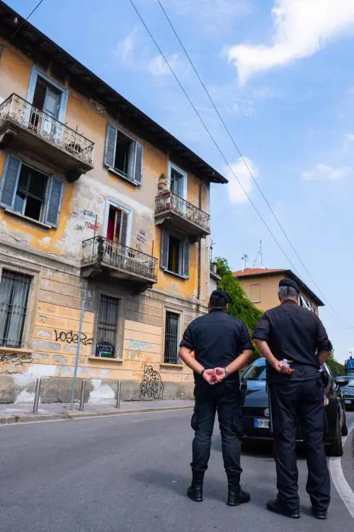 Milano, sgombero del centro sociale "Proprietà Pirata Riot Club"