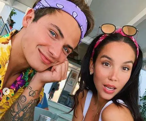 Paola Di Benedetto beccata con l'ex a Ibiza: Fede prova a riconquistarla