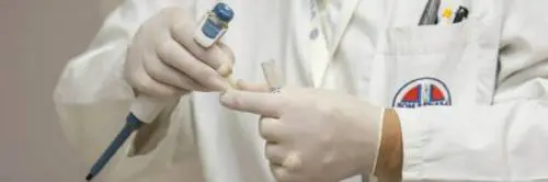 Tumore al pancreas, 15enne inventa un test per diagnosticarlo precocemente