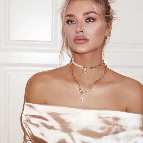 Sofija sensuale su Instagram: gli scatti della ex di Ljajic