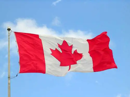 Canada, chiede sesso ed età agli aspiranti baby-sitter: incriminato per "violazione dei diritti umani"
