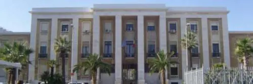 "Io asintomatico ricoverato a forza": scoppia la polemica a Bari