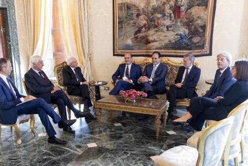 Il Pd da Mattarella per varare il Conte bis: "Val la pena tentare"