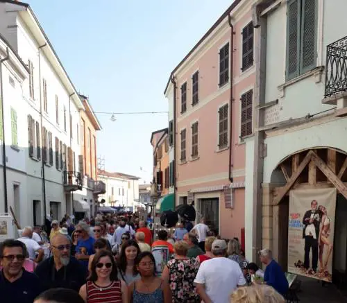 Street artist e scultori contro il terremoto: "Così continua la rinascita di Quistello"