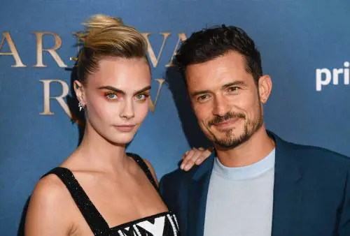 Orlando Bloom: "Sul set con Cara Delevingne? Un po' imbarazzante"