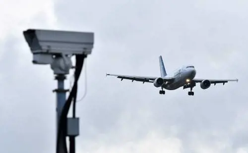Regno Unito, tutti i voli in tilt per un guasto tecnico: cosa è successo