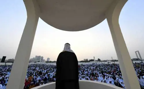 Gli Emirati Arabi puntano su Marte. Vogliono essere i primi ad abitarlo