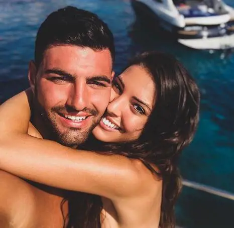 Federico Gregucci e Clarissa Marchese in fuga dall'uragano: "Dobbiamo lasciare casa"