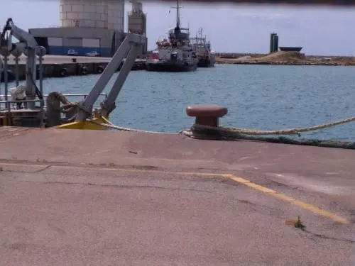 La Mare Jonio ancorata a Licata a giugno quando era ancora sotto sequestro 