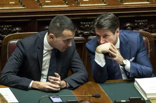 Conte chiama al voto il M5S. E Di Maio fa un passo indietro