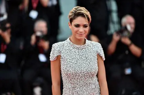Festival di Venezia, Elodie bomba sexy sul red carpet