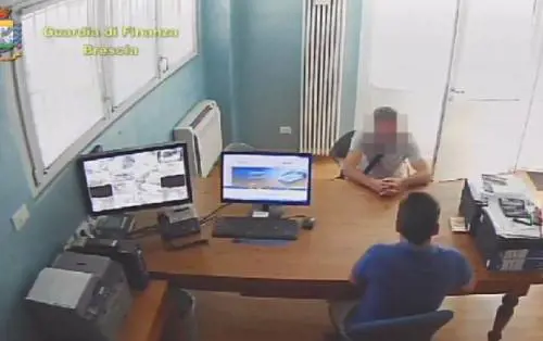 Usuraio arrestato in flagrante dalle Fiamme Gialle
