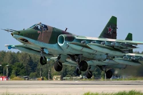 Russia, aereo militare precipita durante un volo di addestramento