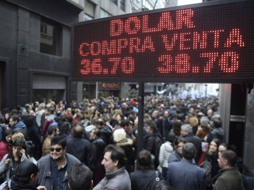 L'Argentina ora è nel baratro: si avvicina un nuovo default