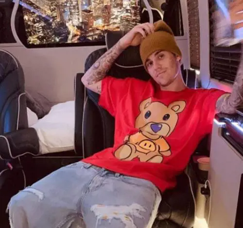 Justin Bieber, arriva il post choc sulla sua depressione: "È dura alzarsi la mattina. Fama e droga mi avevano quasi distrutto"