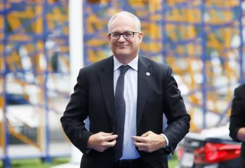 Il neoministro Gualtieri: "Alla Ue ho detto no a una manovra restrittiva"