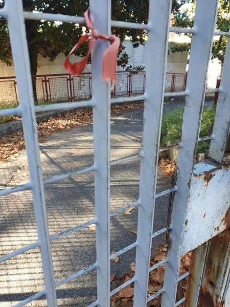L'ingresso dell'asilo nido di Soccavo