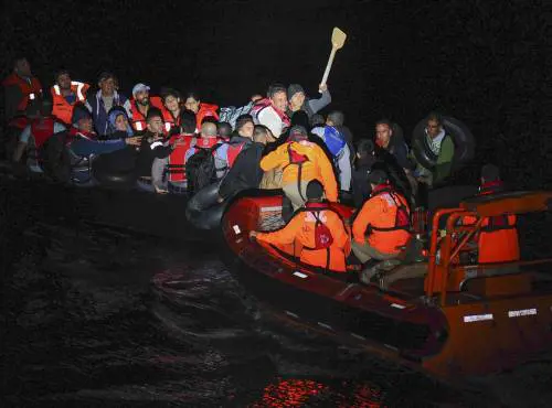 Naufragi nell'Egeo: 23 morti, molti bambini