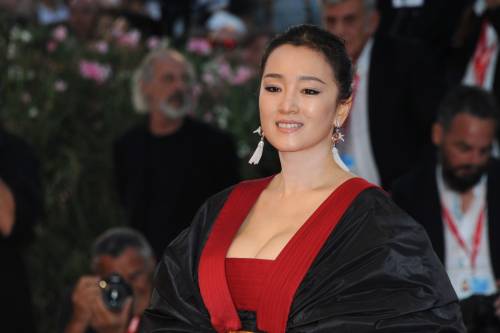 L'amore, le spie, la guerra. A Shangai si scrive il destino