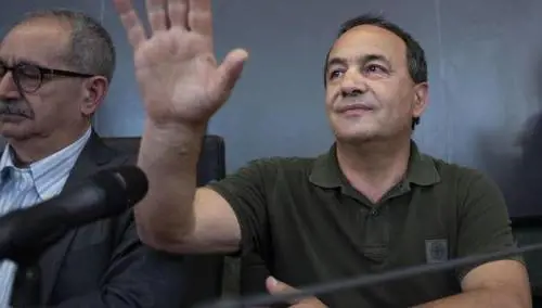 Riecco Mimmo Lucano. La giunta rossa finanzia il "meeting antirazzista"