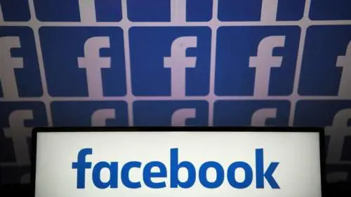 Facebook, nuova falla e i numeri telefonici finiscono online
