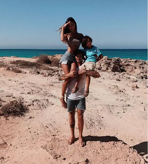 Una scuola da 20mila euro per il figlio di Belen e Stefano 