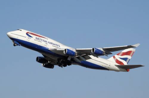 Londra, volo British Airways: "Voglio essere servito da una bianca"
