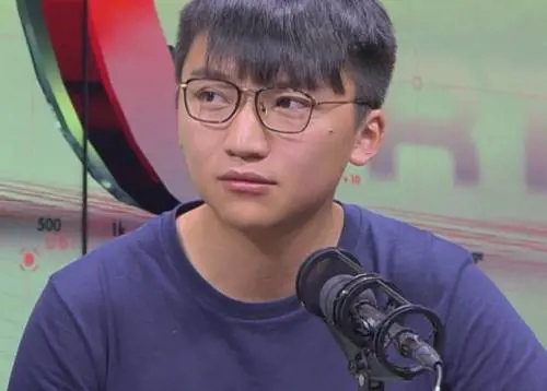 Hong Kong, arrestato l'attivista pro democrazia Joshua Wong