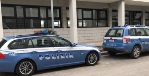 Brindisi, minori arrestati per tentata rapina: coetanei li acclamano