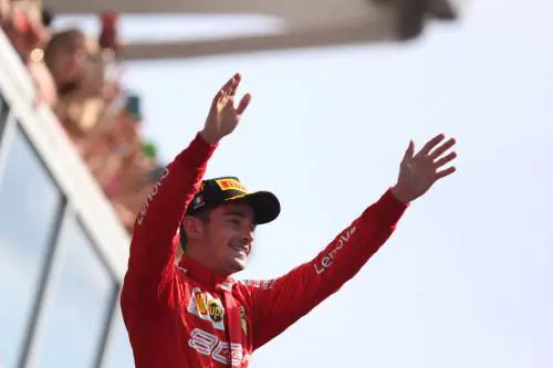 Leclerc scatenato in pista e sul podio a Monza