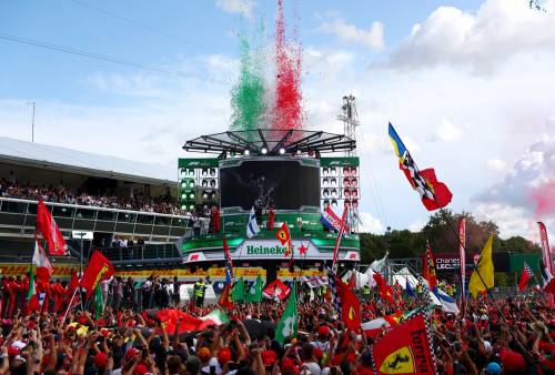 Formula Uno, Monza si tinge di rosso: il tripudio tricolore