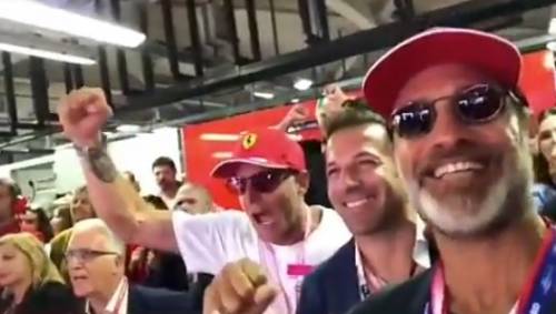 La Ferrari vince a Monza, Raz Degan, Lapo Elkann e Del Piero scatenati nel box della Rossa