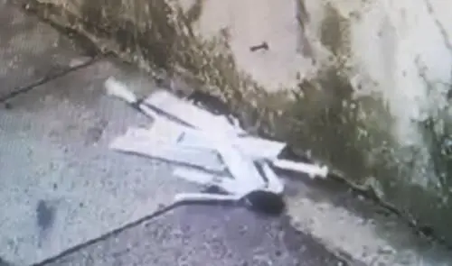 Siringhe abbandonate sul marciapiede: allarme droga al parco Marinella